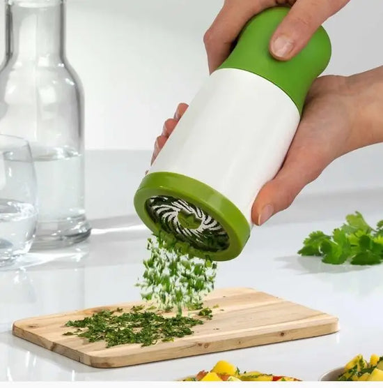 Manual herb chopper